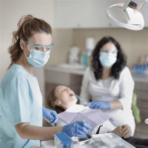 What Qualifications Do You Need To Be A Dental Assistant ...