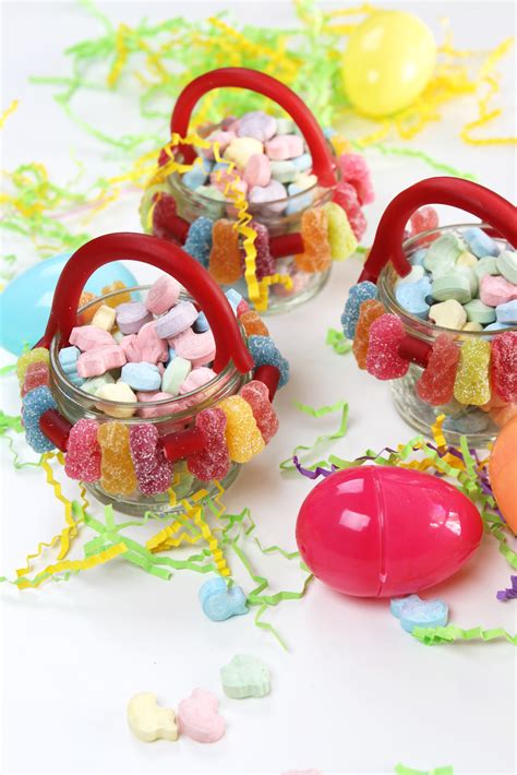 SweeTARTS Mason Jar Candy Easter Baskets DIY | Catch My Party