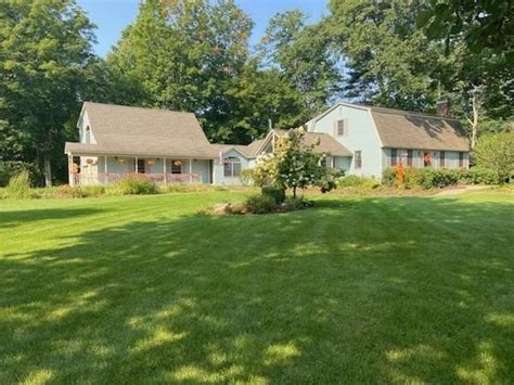 Merrimack, NH Real Estate - Merrimack Homes for Sale | realtor.com®