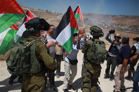 Palestinian Red Crescent says 100 injured in Israeli crackdown on West ...