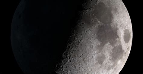 What and where is the dark side of the moon? | HowStuffWorks