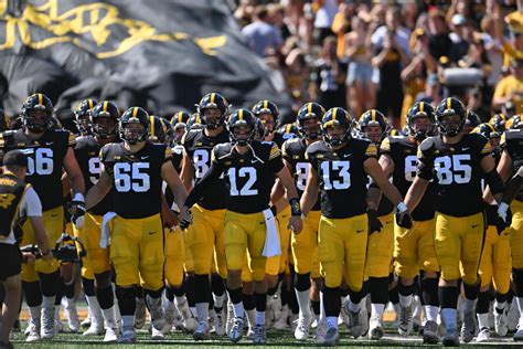 Iowa Hawkeye Football Highlights Ahead Of Penn State - Athlon Sports