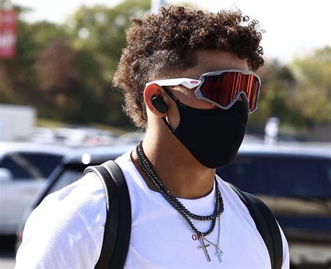 The Complete Guide to Patrick Mahomes Sunglasses | Oakley Forum