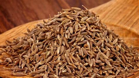 Can I Eat Cumin Seeds Raw? [Nutrients & Mineral Benefits]