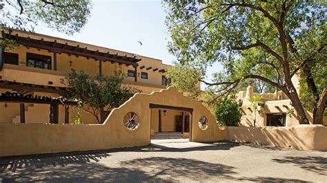 Sagebrush Inn & Suites (Taos, NM): What to Know BEFORE You Bring Your Family