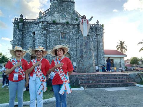 ‘Mabuhay’ gesture now seen in tourist attractions, hotels