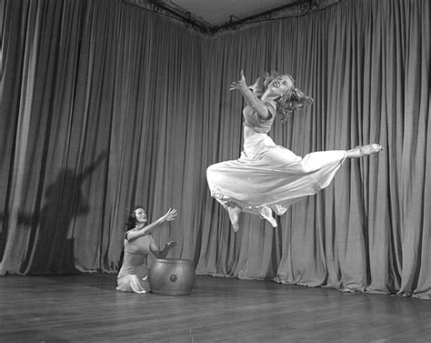Women's interpretive dance class | Flickr - Photo Sharing!