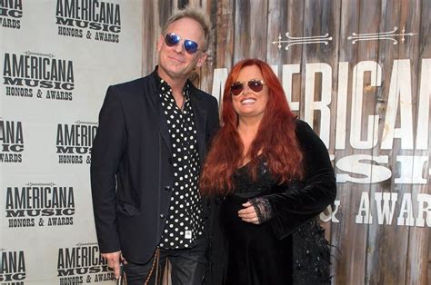 Is Wynonna Judd Married To Cactus Moser? Family Kids, And