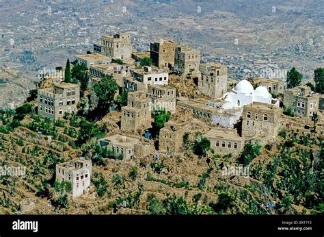 Jabal Saber Taiz Yemen Orient Arabia village hill Stock Photo - Alamy