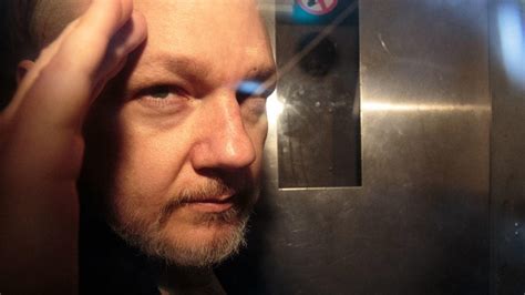 Julian Assange's extradition hearing set for 2020 - CNET