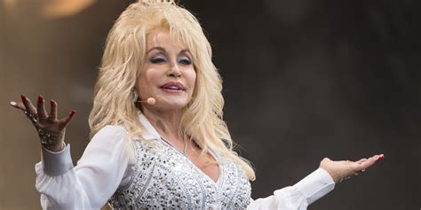 Dolly Parton Wants to Be on the Cover of ‘Playboy’ for Her 75th ...