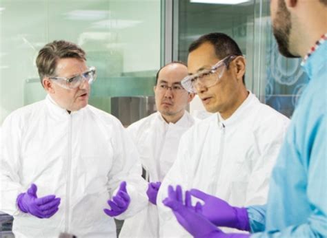 Nobel Prize-winning stem cell researcher, Professor Shinya Yamanaka, visits CGT Catapult - Drug ...