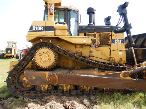 2002 CAT D10R Dozer / Crawler Tractor - J.M. Wood Auction Company, Inc.