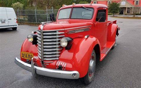 Low Mile Beauty: 1940 Diamond T Pickup | Barn Finds