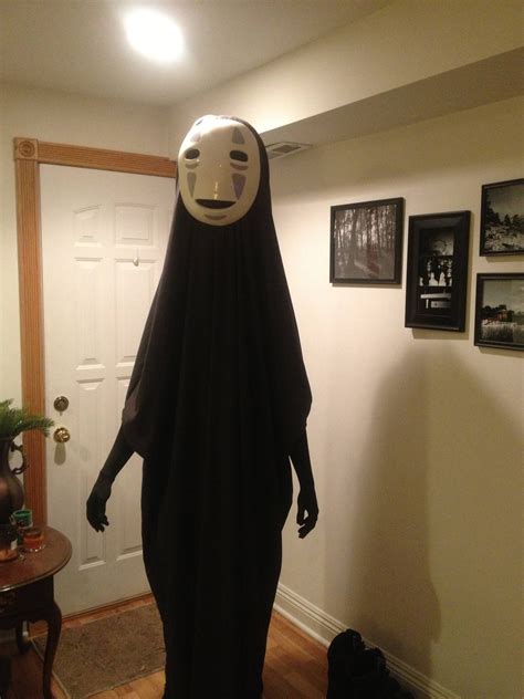 Finished: No-Face - Cosplay.com | Creepy pictures, No face costume, No face cosplay