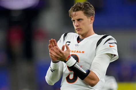 Joe Burrow injury: Bengals QB out for year with torn ligament - SBNation.com