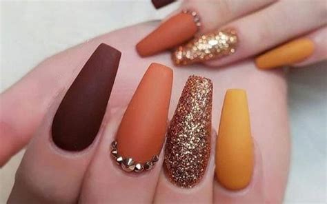 45 Best Fall Nail Polish Colors: Cute & Trending Ideas For 2021