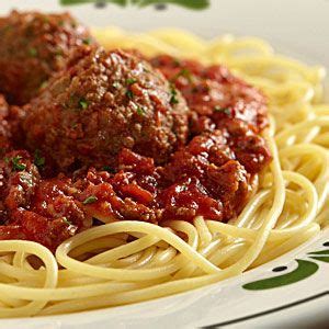 Olive Garden Spaghetti & Meatballs | Olive garden spaghetti sauce recipe, Recipes, Cooking recipes
