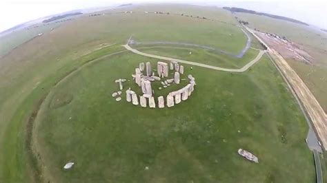 Aerial views of Stonehenge. - YouTube