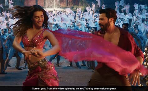 Bhediya Song Thumkeshwari: Kriti Sanon And Varun Dhawan Rule The Dance Floor. Bonus - Shraddha ...