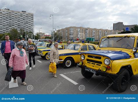 Exhibition of Old Soviet Police Cars on Prospekt Mira Moscow Editorial ...