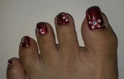 Gross long toenails but like the flower | Pedicure nail art, Nail art, Pretty toe nails