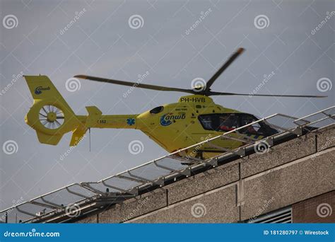 Emergency Helicopter Landing on the Roof of a Hospital Stock Image ...