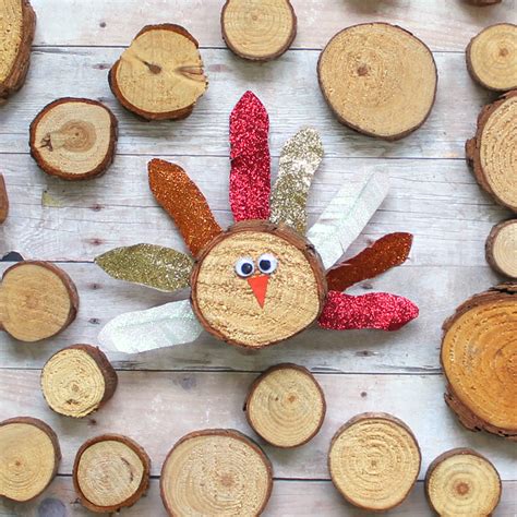 DIY Wood Slice Turkeys