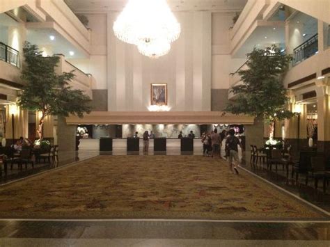 the lobby area - Picture of The Twin Towers Hotel, Bangkok - TripAdvisor