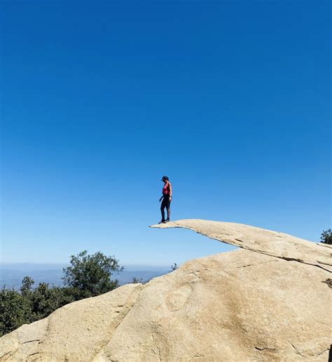 "Potato Chip Rock" - Social Hiker