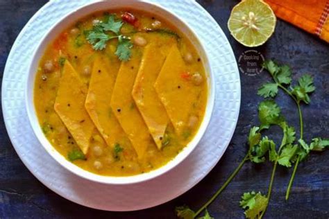 Dal Dhokli | Gujarati Special Dal Dhokli | Cooking From Heart