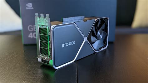 英伟达公版 GeForce RTX 4080 16GB 评测：8 分