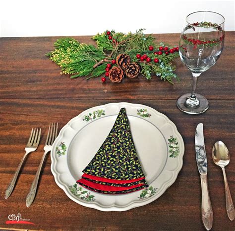 Sew this: Christmas Tree Shaped Napkins - Free Pattern | Craft Warehouse