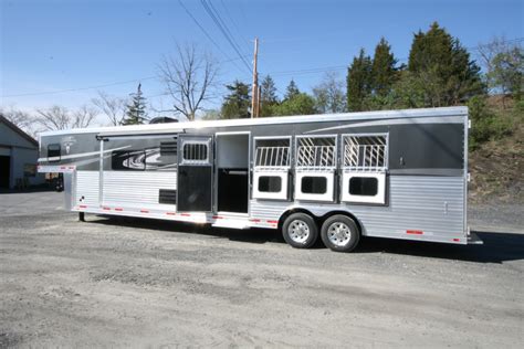 2018-lakota-big-horn-8416-slant-horse-trailer-with-9'-slide-out