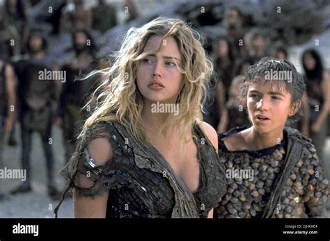 ESTELLA WARREN, LUKE EBERL, PLANET OF THE APES, 2001 Stock Photo - Alamy