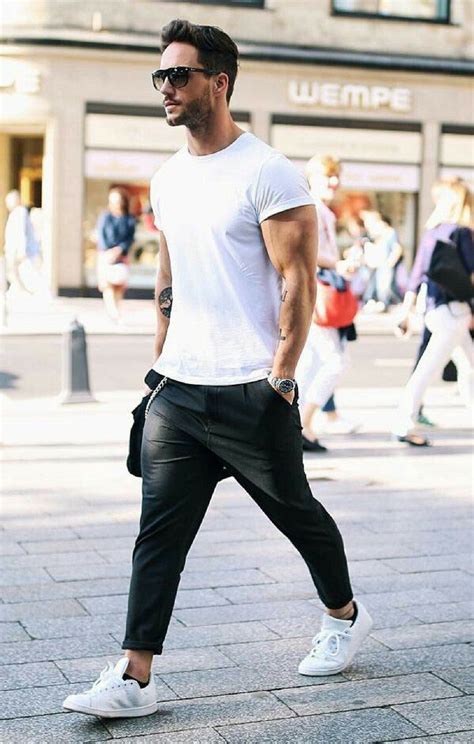 5 Coolest White T-shirt Outfit Ideas For Men – LIFESTYLE BY PS White ...