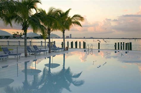 The Infinity Pool at The Standard Miami Beach | Standard hotel miami ...