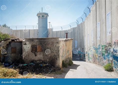 The Israeli West Bank Barrier Editorial Photo - Image of challenge ...