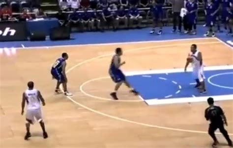 Incredible Basketball Trick Play [VIDEO]