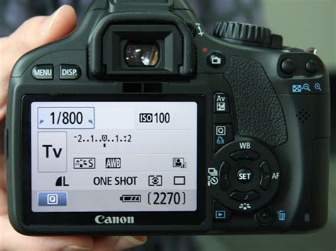 Hands on with the Canon EOS 550D - CNET