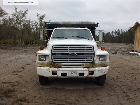 Ford f700 dump truck specs