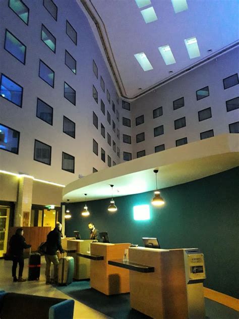 Holiday Inn Express London Heathrow Terminal 4 Review - WanderWisdom