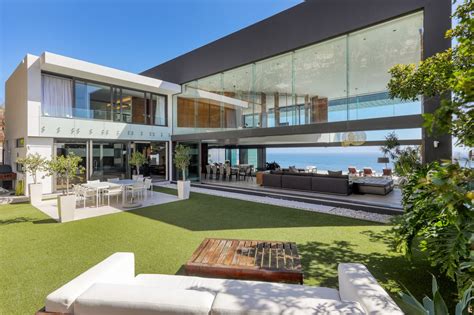 Iconic Luxury Villa In Clifton, Cape In Cape Town, Western Cape, South Africa For Sale (12460448)