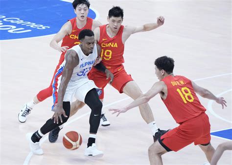 Justin Brownlee makes case as Gilas' best option in future | Inquirer ...