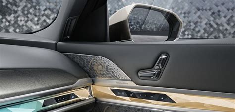 BMW 7 Series features sound technology from Bowers & Wilkins | Automotive Interiors World