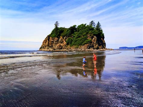 Ruby Beach at Olympic National Park: the prettiest beach in Washington | National parks, Olympic ...