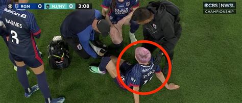 Megan Rapinoe Suffers Sudden Injury, Hobbles Off Pitch In Her Final ...