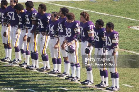 566 Super Bowl 1977 Photos & High Res Pictures - Getty Images