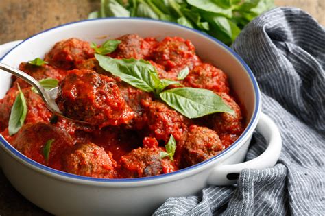 Rao's Meatballs With Marinara Sauce Recipe - NYT Cooking