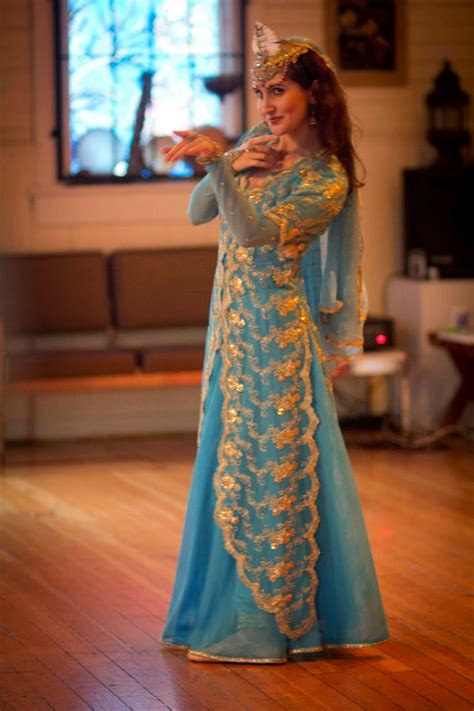 cathy stoyko dance: January 2014 | Persian dress, Persian fashion, Traditional dresses